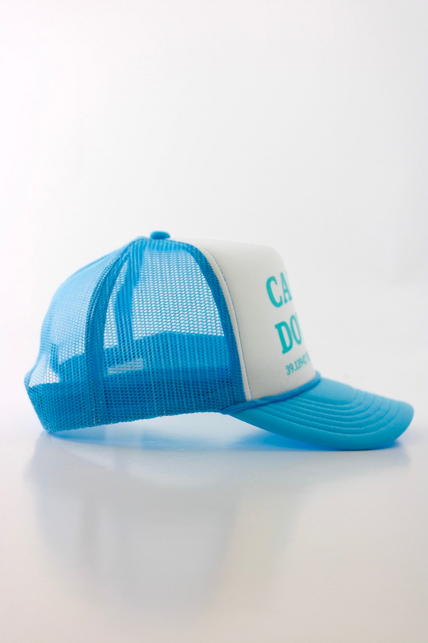CALM DOWN HAT: LIGHT BLUE; WHITE; LIGHT BLUE