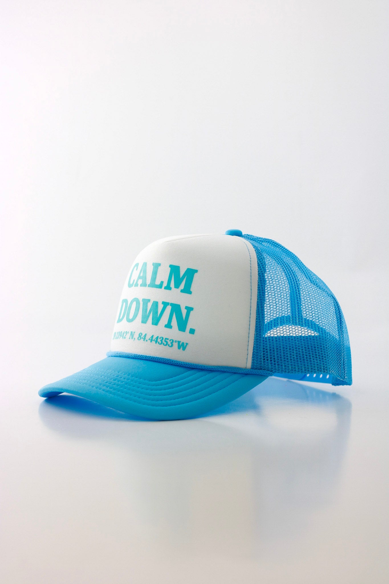 CALM DOWN HAT: LIGHT BLUE; WHITE; LIGHT BLUE